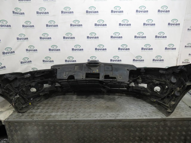 RENAULT 620221121R Бампер передний в наличии Николаев