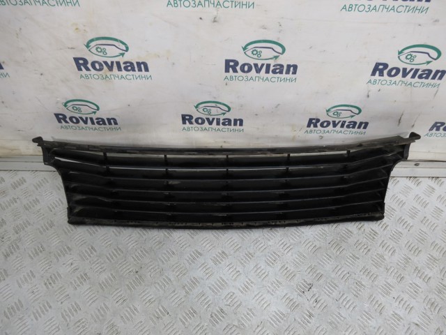 Решетка переднего бампера 622548334R RENAULT
