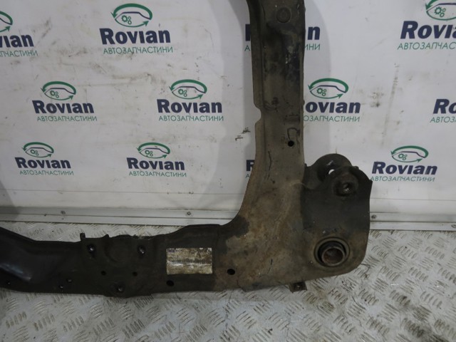 HYUNDAI 624051F000 Балка передней подвески (подрамник) в наличии Черновцы