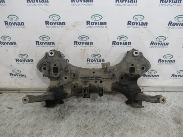 Поперечина передней подвески 62405K4000 HYUNDAI