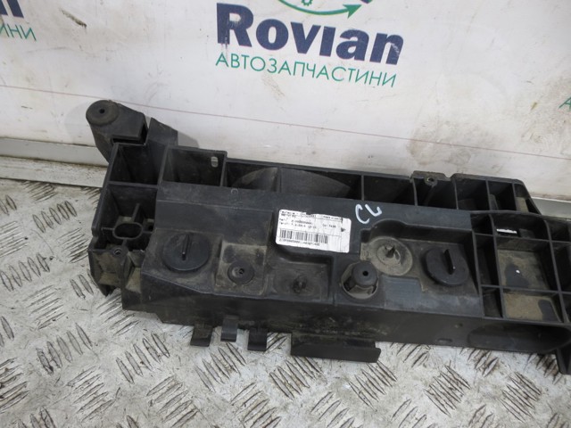 625003860R RENAULT Верхняя рамка радиатора купить в Львов