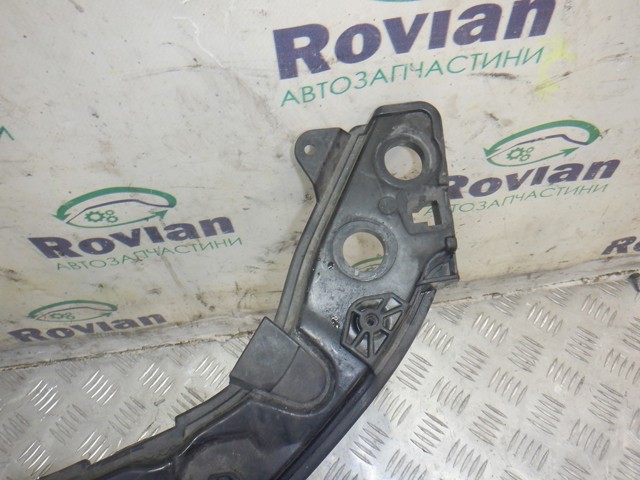 625100001R RENAULT Суппорт радиатора в сборе (монтажная панель крепления фар) купить в Ужгород