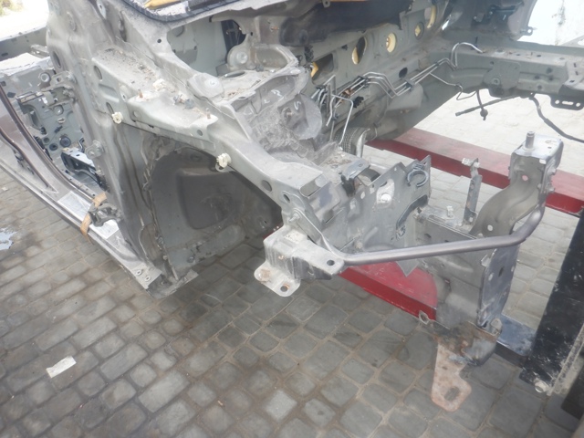RENAULT 641806469R Лонжерон рамы передний правый в наличии Украина