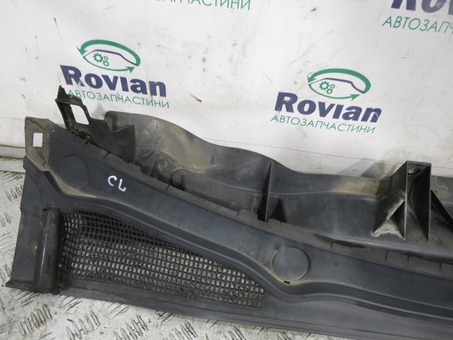 RENAULT 668115228R Решетка дворников в наличии Запорожье