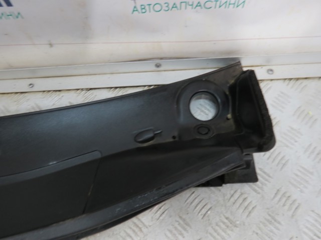 668626RR0B Водосток лобового стекла, жабо купить Ирпень
