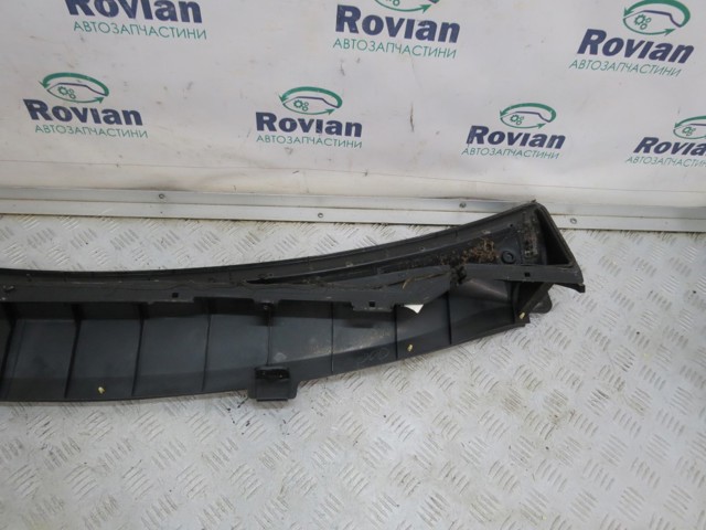 668626RR0B NISSAN Водосток лобового стекла, жабо купить в Днепр