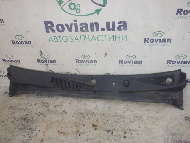 Водосток лобового стекла, жабо 66862EB400 NISSAN