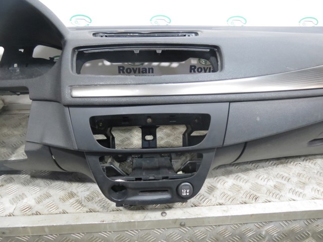 681000022R RENAULT купить в Львов