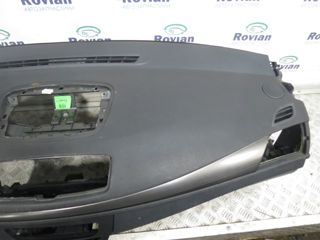 681000022R RENAULT купить в Львов
