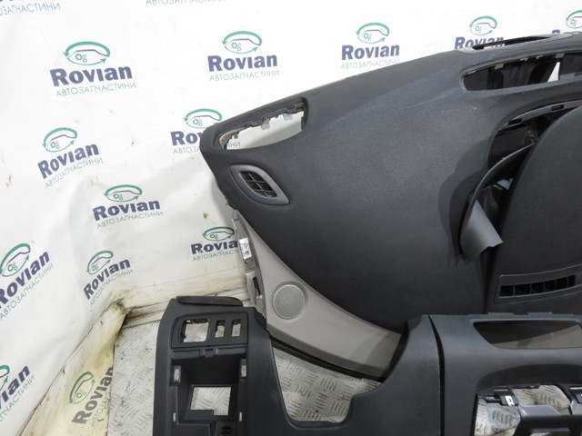 681008681R RENAULT Торпедо купить в Хмельницкий
