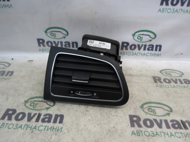 Решетка воздуховода левая 687616296R RENAULT