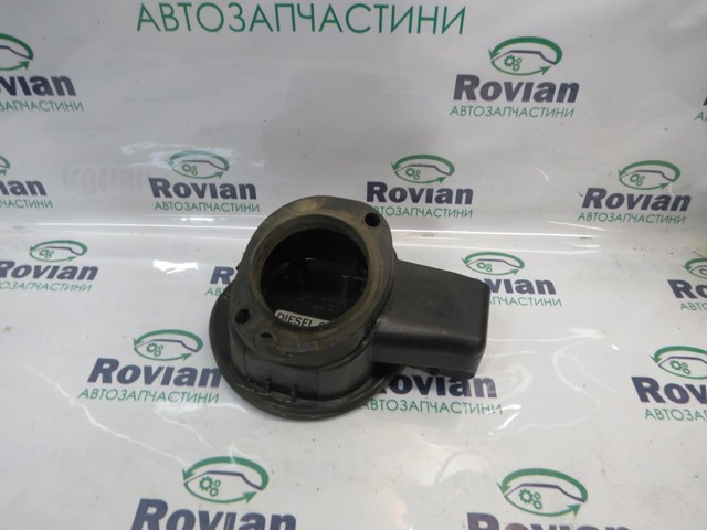 695102P000 HYUNDAI Лючок бензобака (топливного бака) купить в Украина