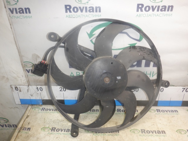 Вентилятор радиатора Шкода Фабия I