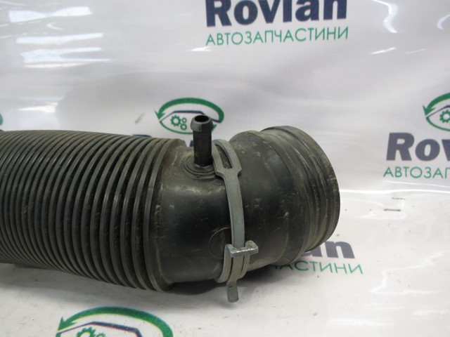 6R0129684C Патрубок воздушный, выход воздушного фильтра купить Полтава