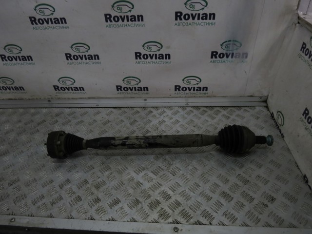 Полуось передняя, правая 6R0407762A VAG