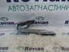 Правая петля капота  6R0823302A VAG
