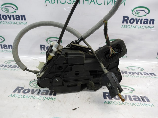 VAG 6RF837016 Замок передней правой двери в наличии Ирпень