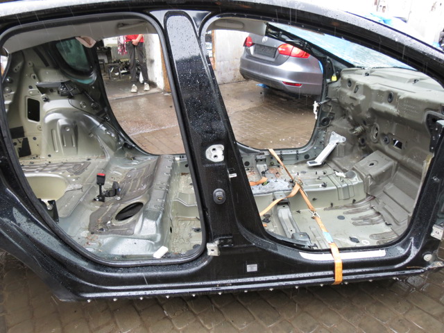 Внешний правый порог  7010Y9 PEUGEOT