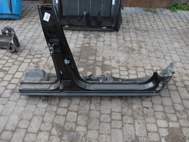 Порог внешний правый 713222EB11 HYUNDAI