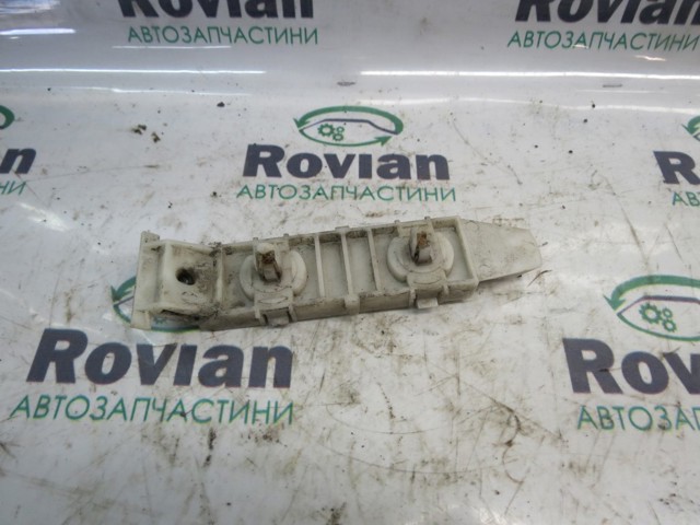 Кронштейн бампера переднего 7173165J00 SUZUKI