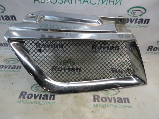 Решетка радиатора левая 7450A569 MITSUBISHI