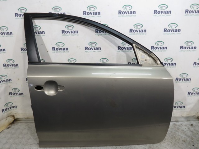 Пассажирская передняя дверь 760041H000 HYUNDAI
