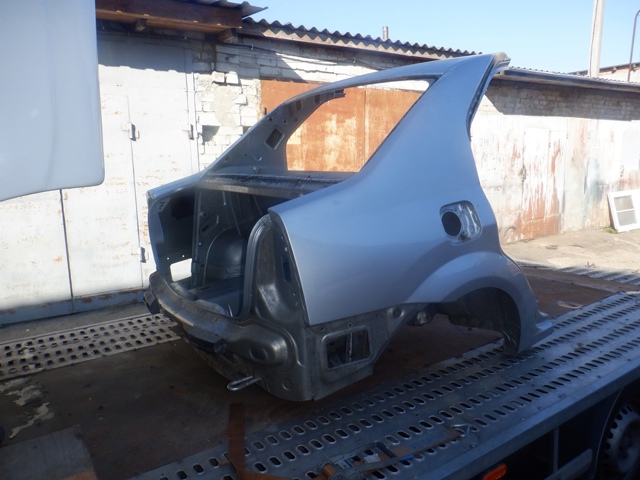 Крыло правое заднее 760327785R RENAULT