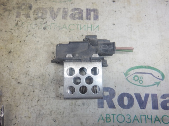 Регулятор оборотов вентилятора охлаждения (блок управления) 7701049661 RENAULT