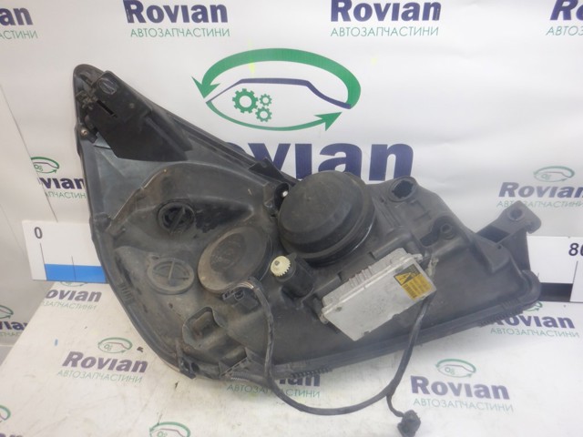 RENAULT 7701053979 Левая фара в наличии Житомир