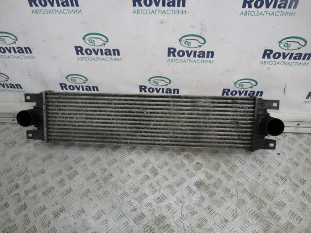 Радиатор интеркуллера 7701057121 RENAULT