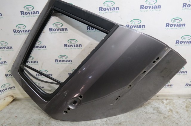 Дверь задняя правая Renault Clio KR01
