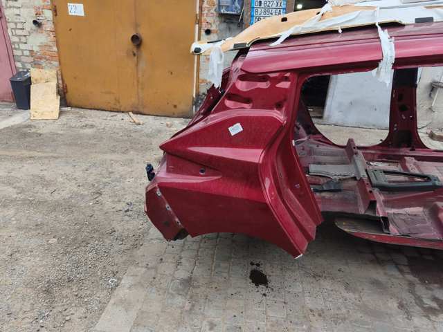 Крыло правое заднее 781125SA0A NISSAN