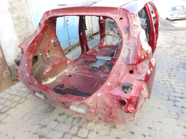 781125SA0A NISSAN Крыло заднее правое купить в Кривой Рог