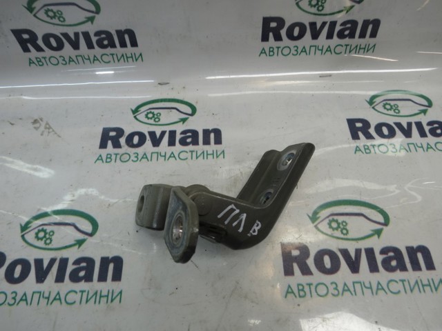 Петля передней двери левая 793102V000 HYUNDAI