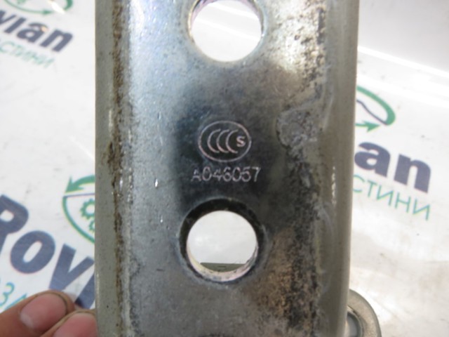 793102V000 HYUNDAI Петля двери передней левой купить в Киев