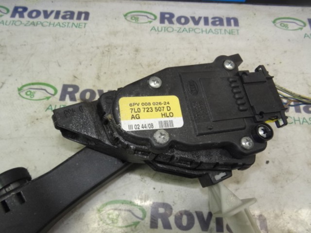 Педаль акселератора Порше Кайен