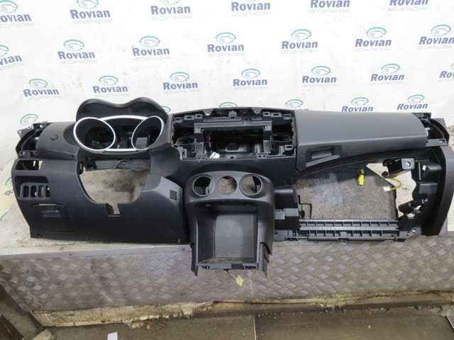 Панель приборная торпеды 8000A292XA MITSUBISHI
