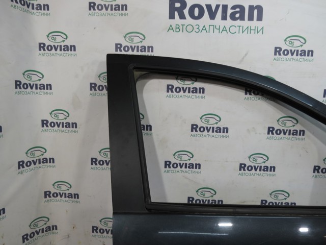 801008218R Дверь передняя правая купить Павлоград