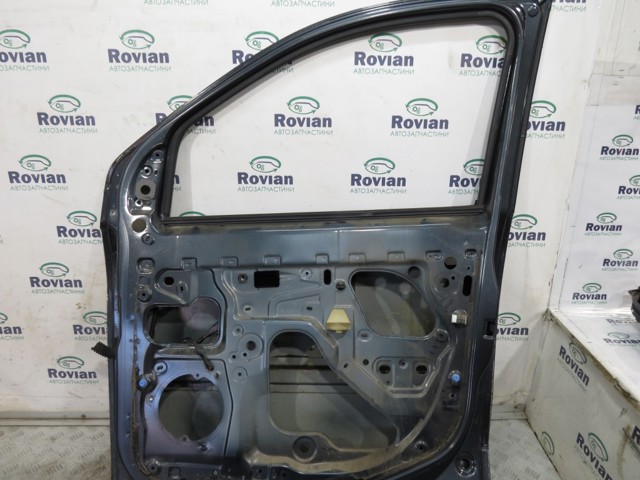 RENAULT 801008218R Дверь передняя правая в наличии Ровно