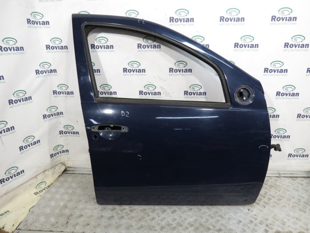 Пассажирская передняя дверь 801009502R RENAULT