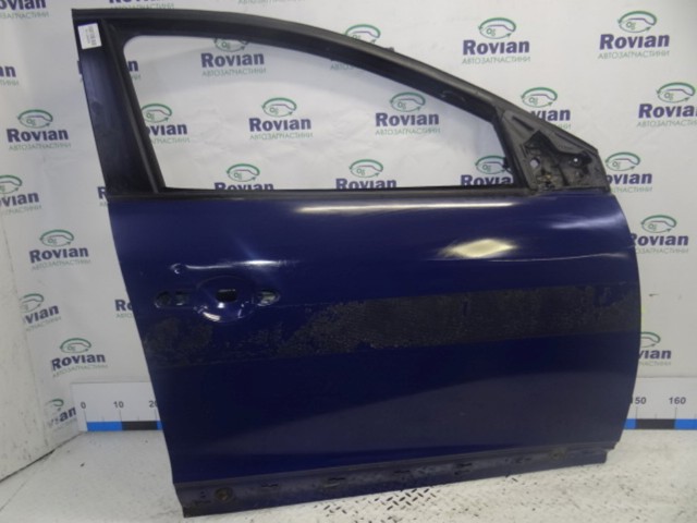 Пассажирская передняя дверь 801009742R RENAULT