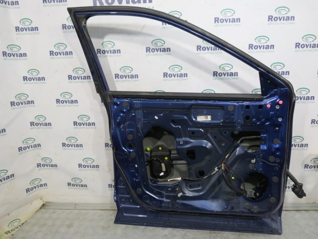 Водительская дверь 801016RR0A NISSAN