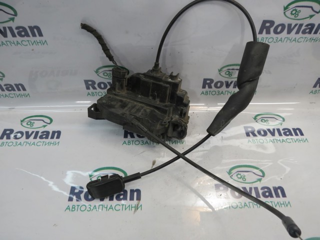 Замок двери водителя 805030006R RENAULT