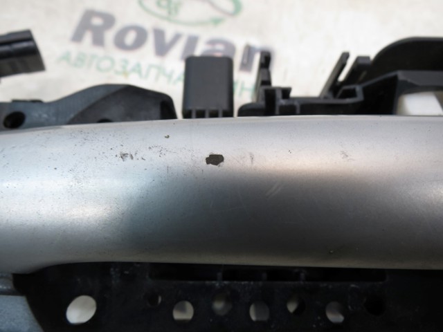 RENAULT 806060042R Держатель наружной ручки двери передней правой в наличии Чернигов