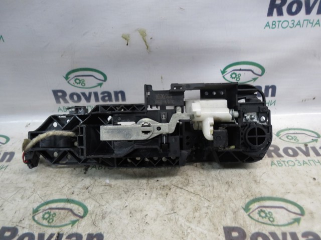 806070032R RENAULT Держатель наружной ручки двери задней левой купить в Ровно