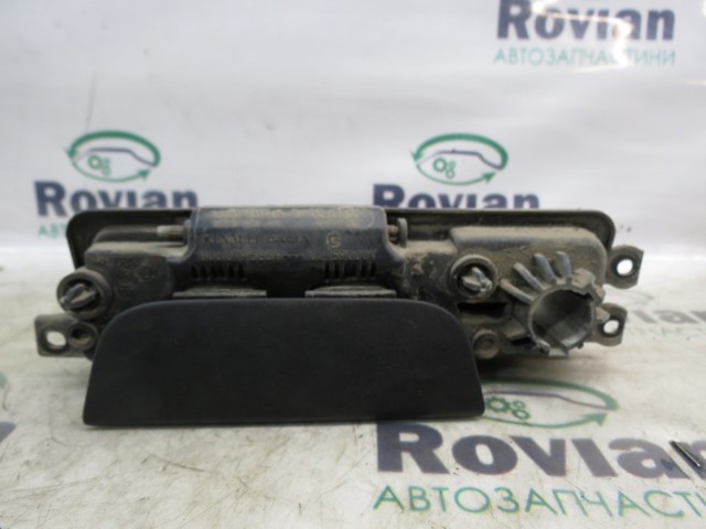 Ручка задней (распашной) двери, правая наружная 806079586R RENAULT