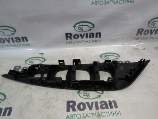 809613NL0A NISSAN купить в Ровно