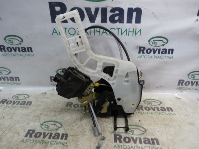 Замок задней правой двери  814201F010 HYUNDAI