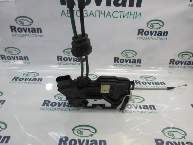 Замок задней правой двери  814202P000 HYUNDAI