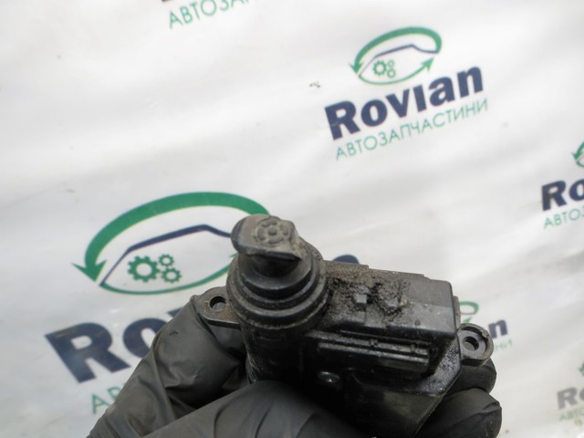 HYUNDAI 81560K4000 в наличии Ровно